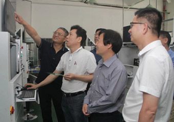 國家產(chǎn)業(yè)基礎(chǔ)專家委員會(huì)專家、尋找中國制造業(yè)隱形冠軍編委會(huì)到我司考察指導(dǎo)